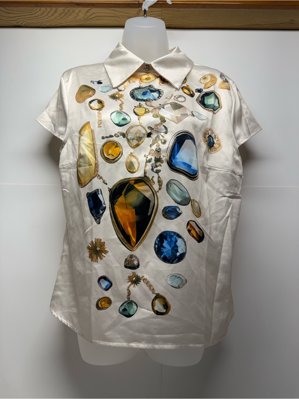 STYLEWE Cream Short-Sleeve Blouse with Blue and Gold Gem Print